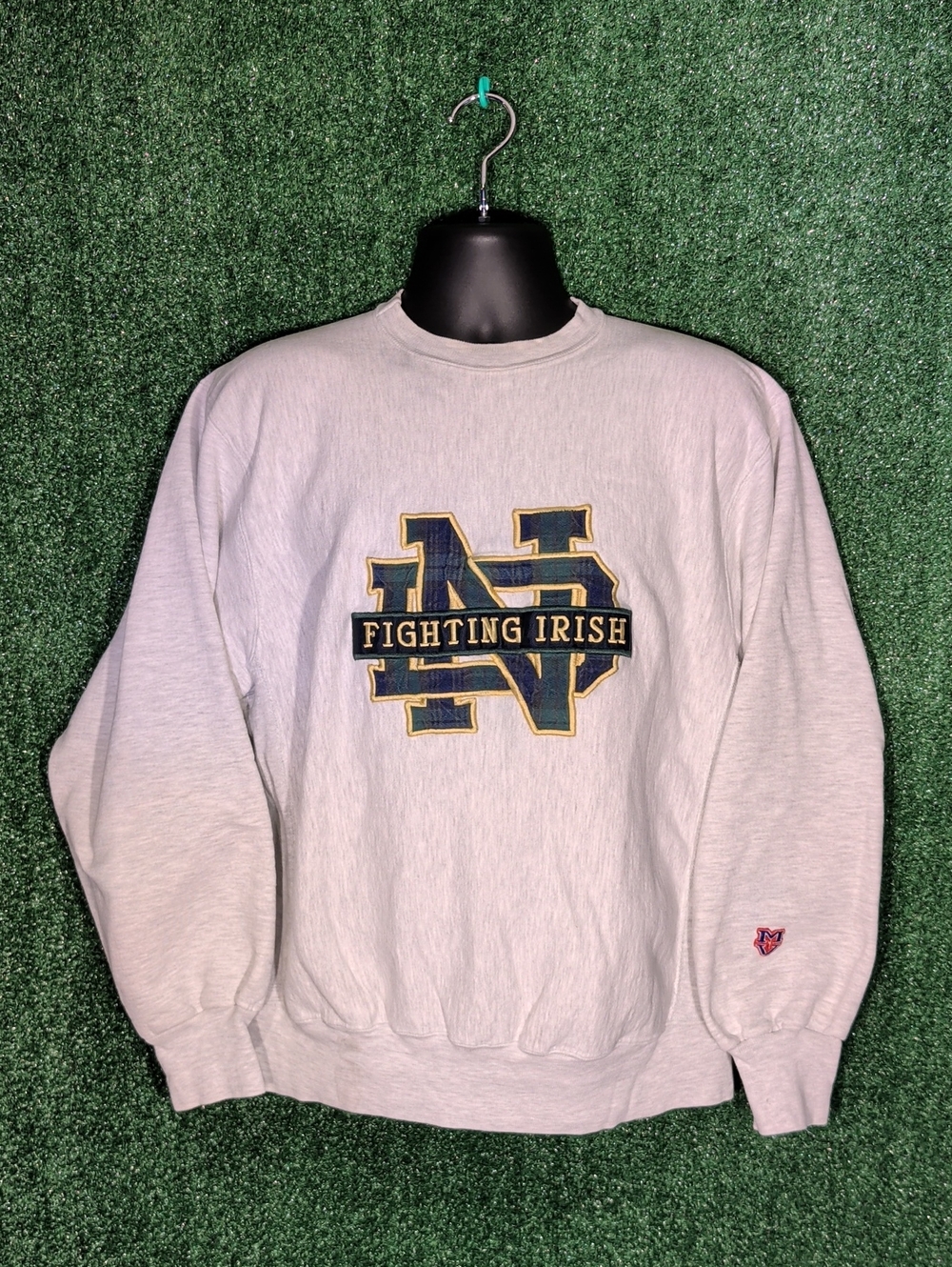 VTG  Notre Dame Fighting Irish MV Sport Crewneck Sweatshirt Embroidered XL
